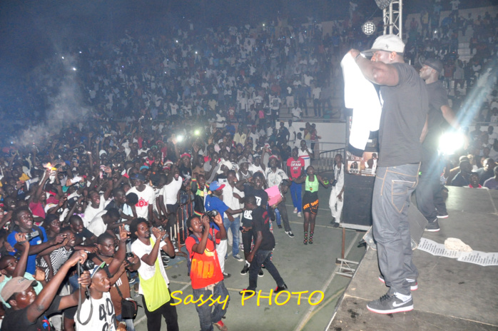 Les images du concert de Niit Doff au stade Iba Mar Diop