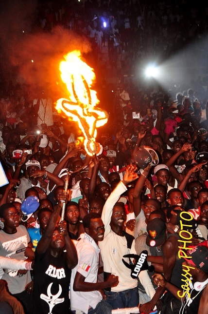 Les images du concert de Niit Doff au stade Iba Mar Diop
