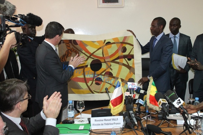 Les images de la conférence de presse du ministre français de l'Intérieur Manuel Valls avec son homologue sénégalais Abdoulaye Daouda Diallo