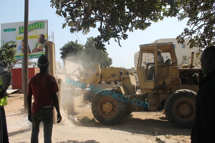 Désengorgement des artères de Dakar: Le préfet ordonne la démolition des cantines érigées devant la cité des enseignants du SAES sis à Mermoz