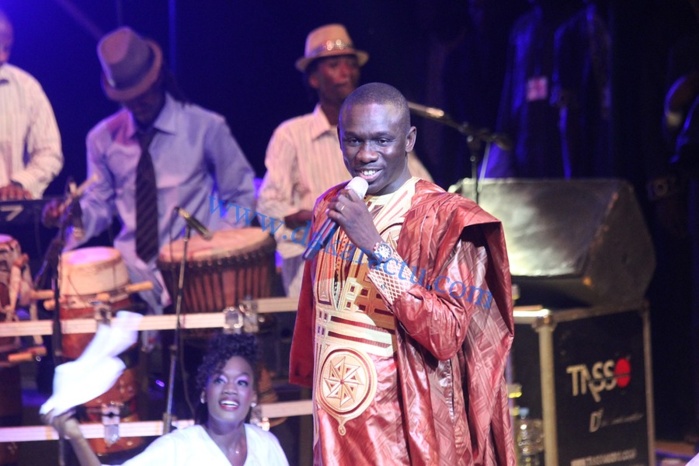 Pape Diouf chauffant le Grand Théâtre hier, lors de l'anniversaire de Assane N'diaye