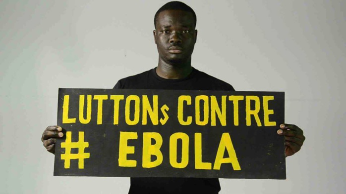 Lutte contre le virus Ebola : les artistes Carlou D, Canabasse et Adiouza sensibilisent les populations