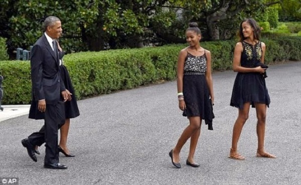 Barack Obama et sa famille assistent au mariage de leur cuisinier