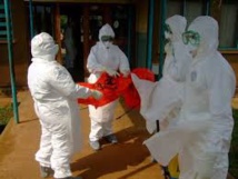 Craintes de dommage collatéraux de la maladie d’Ebola : l’Union Africaine appelle à la réouverture des frontières