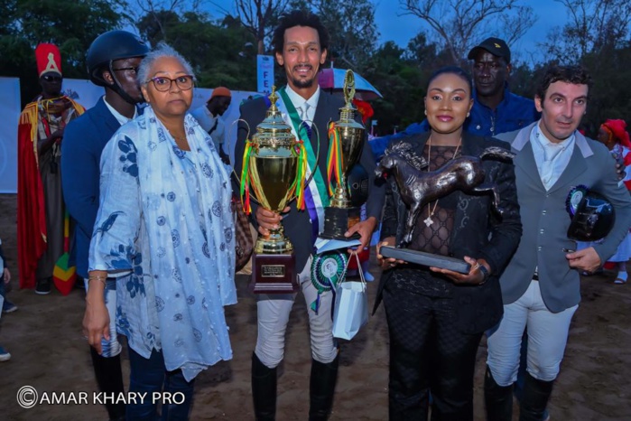 Les Images du Concours National Officiel de Sauts D ‘Obstacles . Trophée Maître Ndeye Lika Ba