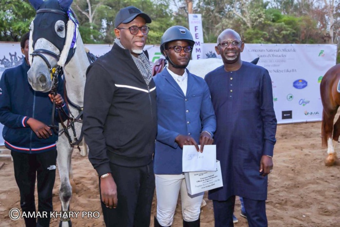 Les Images du Concours National Officiel de Sauts D ‘Obstacles . Trophée Maître Ndeye Lika Ba