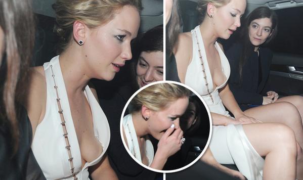 Oups, les seins de Jennifer Lawrence dévoilés