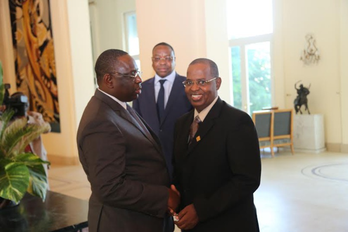 IMAGES : Sidy Lamine Niass reçu aujourd'hui au palais, par le Président Macky Sall.