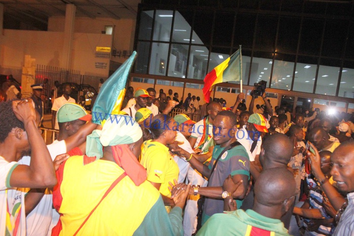 Les images de l'arrivée des Lions à l’Aéroport Léopold Sédar Senghor 