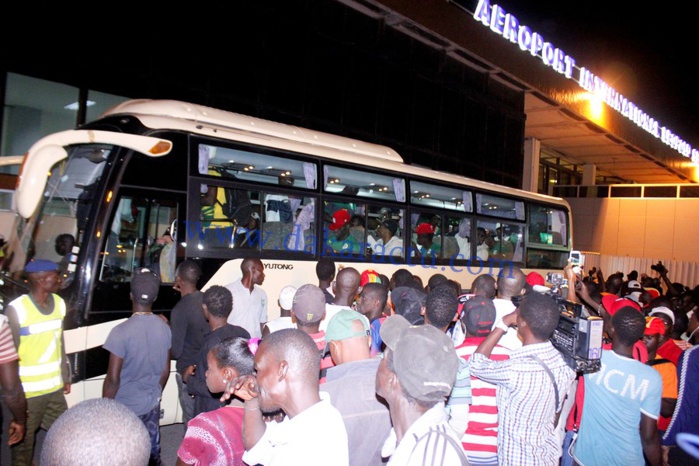 Les images de l'arrivée des Lions à l’Aéroport Léopold Sédar Senghor 