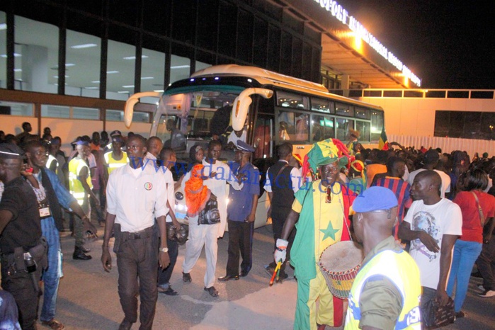 Les images de l'arrivée des Lions à l’Aéroport Léopold Sédar Senghor 