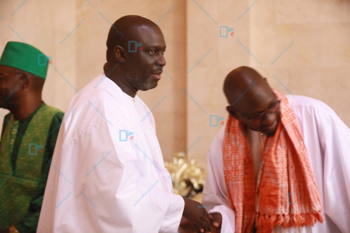 Korité 2023 : Les clichés des meilleurs moments de la prière à Massalikoul Djinane avec Youssou Ndour et Cie … (Photos)