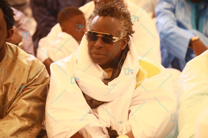 Korité 2023 : Les clichés des meilleurs moments de la prière à Massalikoul Djinane avec Youssou Ndour et Cie … (Photos)
