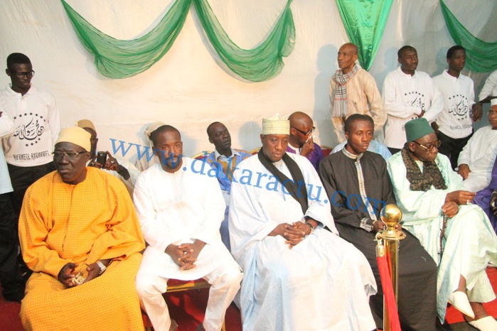 Les images de la célébration de la nuit du Maouloud chez Sheikh Alassane Sène "Tarrë Yalla"