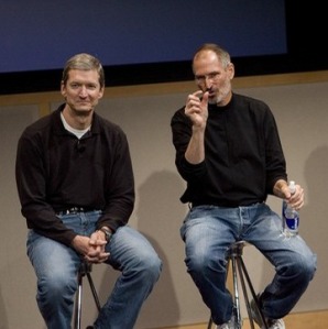 Tim Cook a offert un bout de son foie pour tenter de sauver Steve Jobs