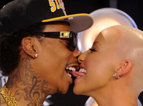 Amber Rose déclare sa flamme à son ex, Wiz Khalifa : "Mon coeur bat toujours pour lui" !