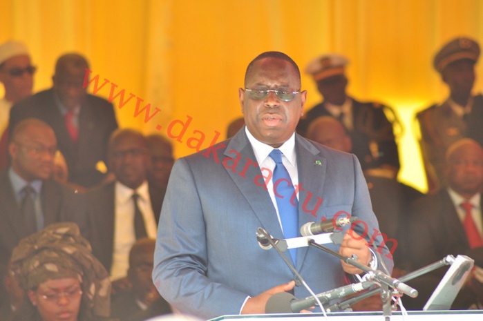 Le président de la République Macky Sall a présidé la cérémonie de prise d'armes à la Place de l'indépendance