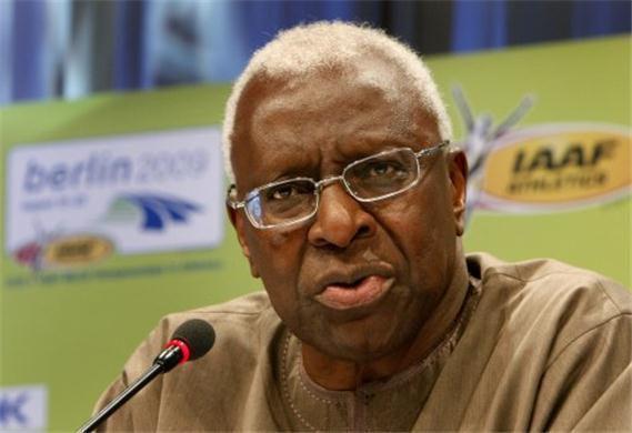 Réfection du stade Assane Diouf : Lamine Diack rappelle à Macky sa promesse