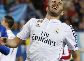 Entorse du genou pour Benzema, il pourrait manquer le deuxième round face à l'Atlético