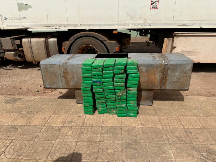 Nouvelle saisie de cocaïne à Koumpentoum: 228 plaquettes de cocaïne découvertes dans un camion d'une contrevaleur de plus de 21 milliards  Fcfa