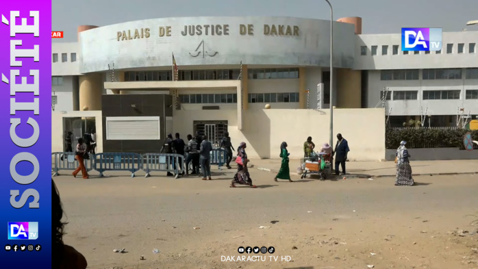 Procès Bah Diakhaté : la presse bloquée devant la porte…
