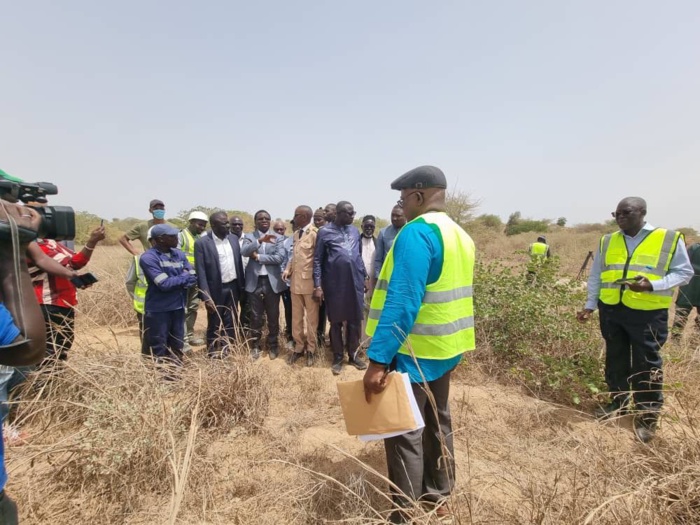 Mboro: Les ministres de l'intérieur et de l'industrie en visite de terrain aux ICS ( images)