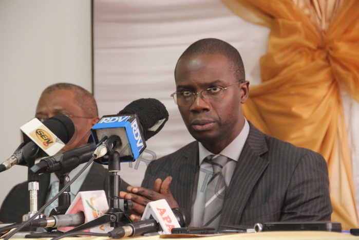 En images : La visite du Directeur des Sénégalais de l'extérieur aux Sénéglais rapatriés du Gabon