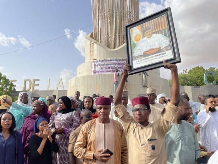 Niger: les avocats de Bazoum redemandent à la Cedeao en sommet d'exiger sa libération