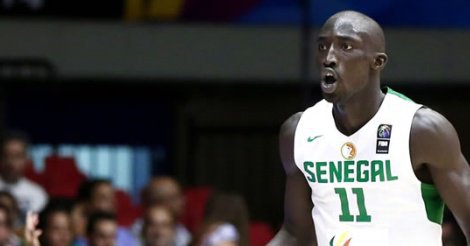 MOUHAMED FAYE : Définitivement exclu de l’Afrobasket 2015, il rentre sur Dakar