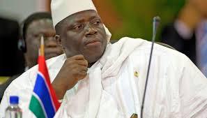 INSOLITE : Yaya Jammeh déverse deux bus de prostituées à Ziguinchor