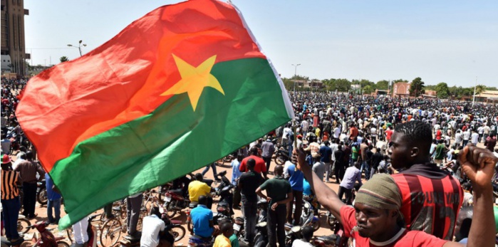 L’Union Africaine suspend le Burkina Faso à la suite du coup d’État.