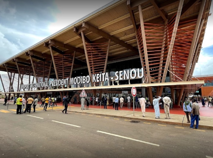 Attaque à Bamako : l'accès à l'aéroport Modibo Keita restreint (ministre des Transports)