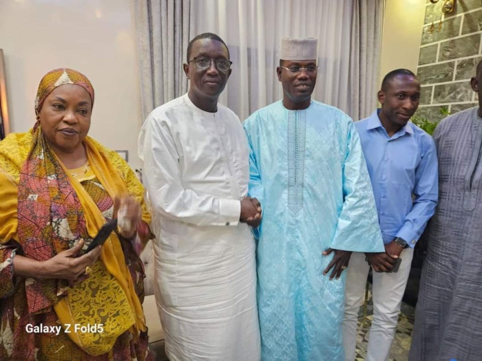 Législatives 2024 : Cheikh Abdou Bara Dolly rejoint « la nouvelle responsabilité » de Amadou Bâ 