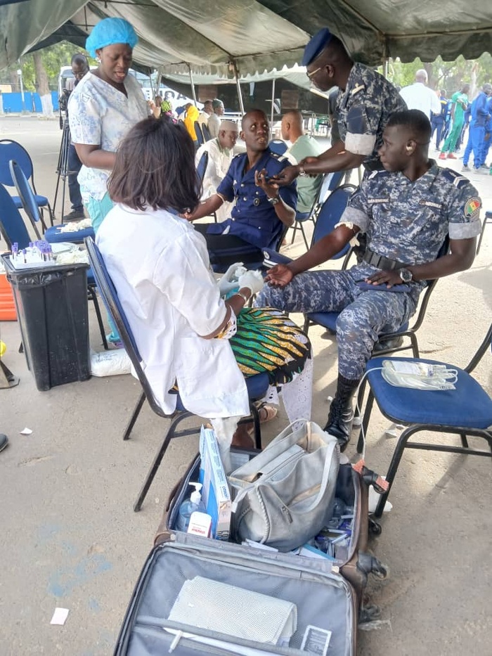 Journée  Sétal Sunu Reew : l'Armée collecte 1.217 poches de sang à travers le Sénégal