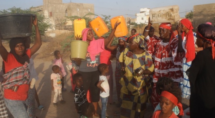 Kaolack / Manque d'eau potable et insécurité : Les populations des quartiers Darou Ridwane et Samba Moussa arborent des brassards rouges et interpellent les autorités