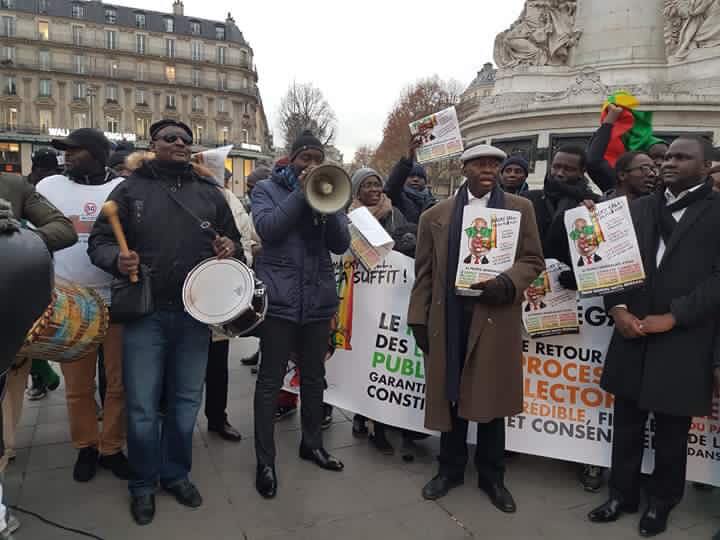 PARIS : Malgré le froid, Manko Wattu Senegaal a tenu sa manifestation