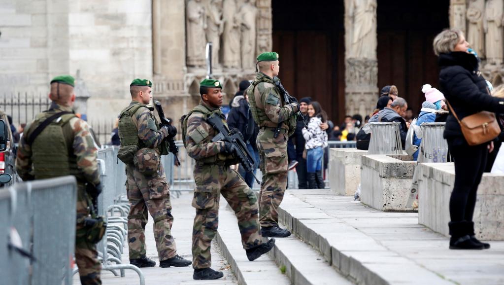 FRANCE : un Noël sous haute sécurité