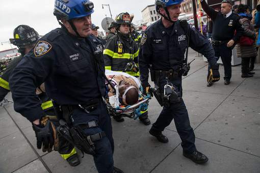 Un train déraille à Brooklyn, au moins 76 blessés légers