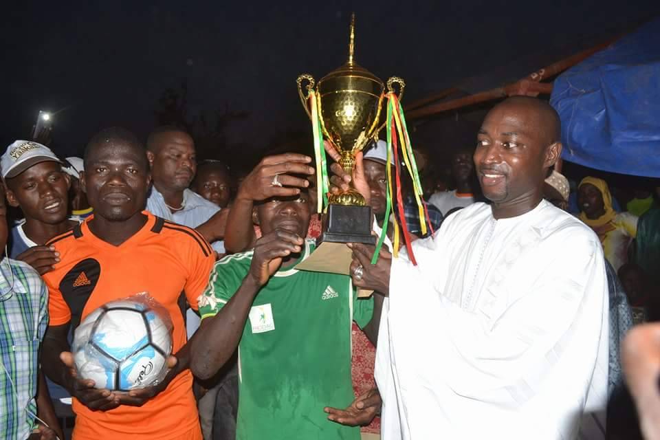 Finale zonale Dimboli 2017 : « Il nous faut œuvrer sans relâche pour la réélection du Président Macky SALL en 2019. Et nous y travaillerons quoi qu’il nous en coûtera » Mamadou H. CISSE (Apr/Kédougou)