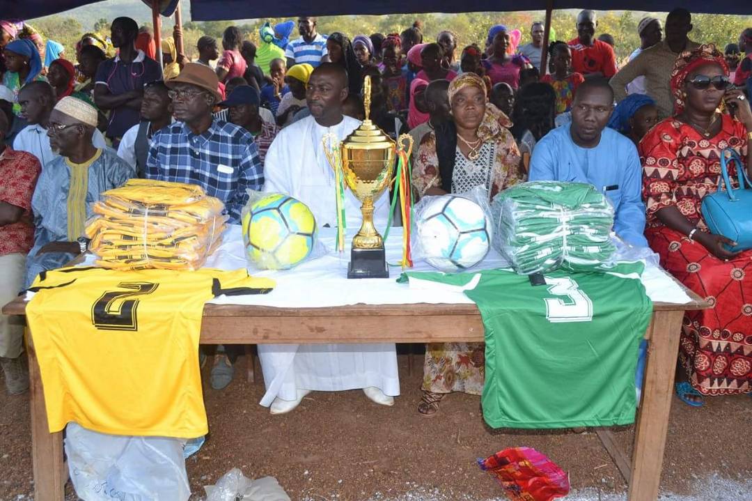 Finale zonale Dimboli 2017 : « Il nous faut œuvrer sans relâche pour la réélection du Président Macky SALL en 2019. Et nous y travaillerons quoi qu’il nous en coûtera » Mamadou H. CISSE (Apr/Kédougou)