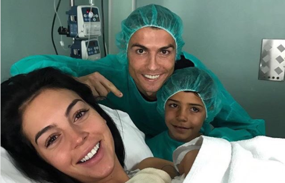 Cristiano Ronaldo de nouveau papa, d'une petite fille