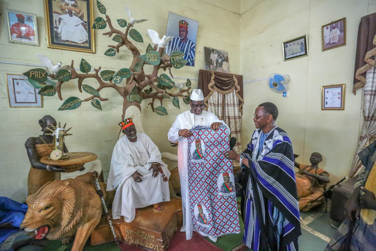 Ouagadougou :  le chef de l’Etat a rendu une visite de courtoisie à l’empereur des Mossis (images)