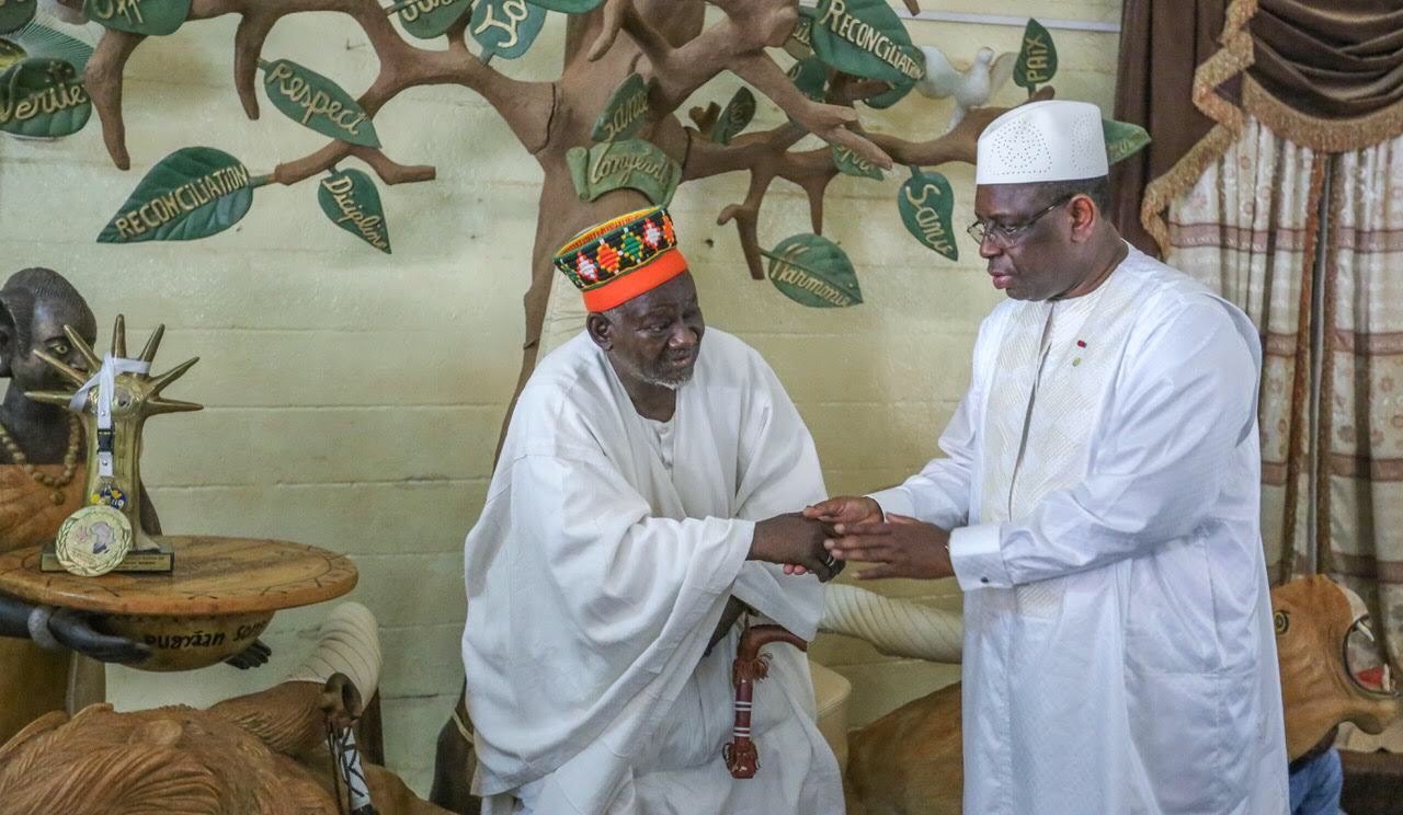 Ouagadougou :  le chef de l’Etat a rendu une visite de courtoisie à l’empereur des Mossis (images)