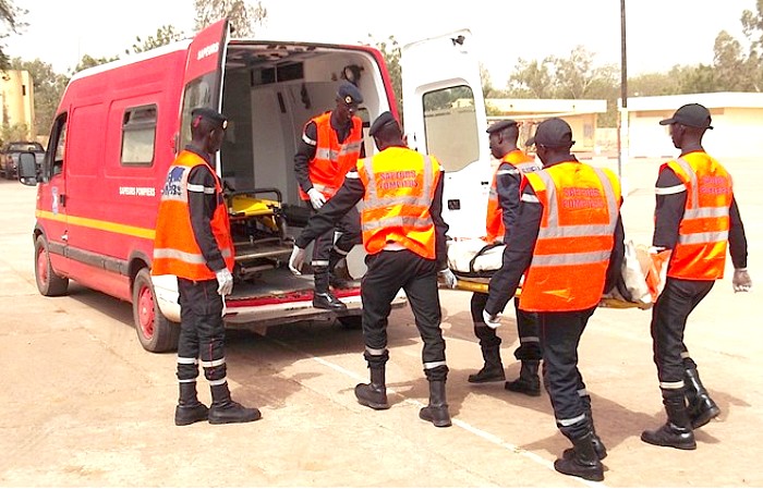 Tambacounda : Deux personnes meurent carbonisées après une collision entre un camion et une fourgonnette