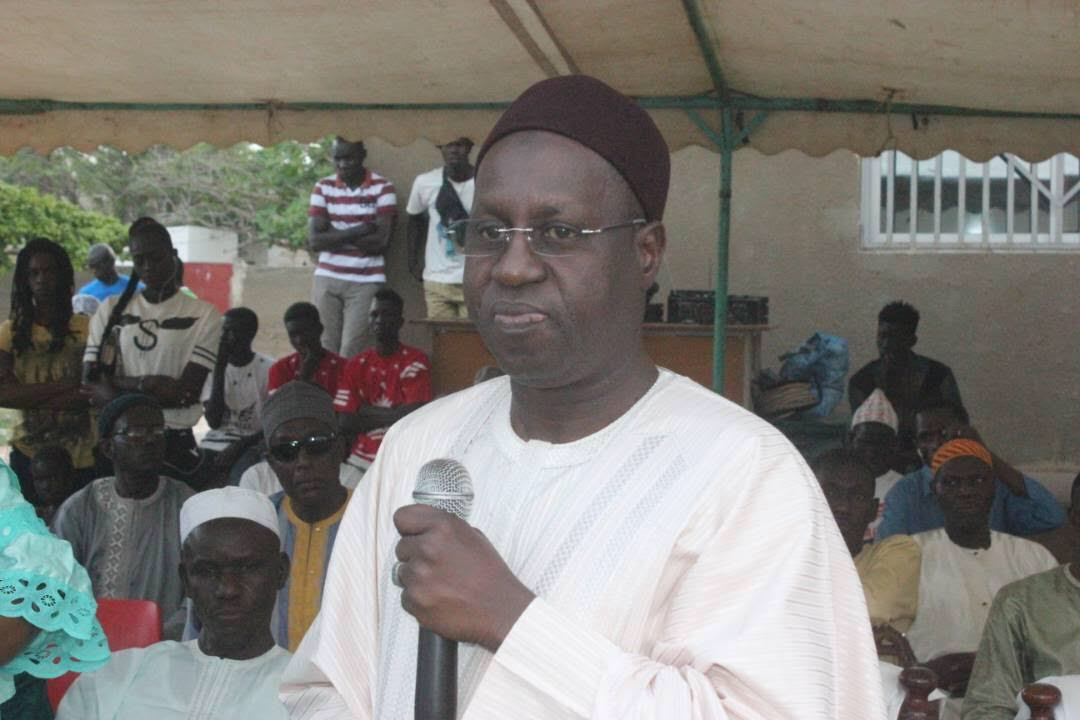 Abdou Karim Sall appuie la communauté éducative de Mbao. 