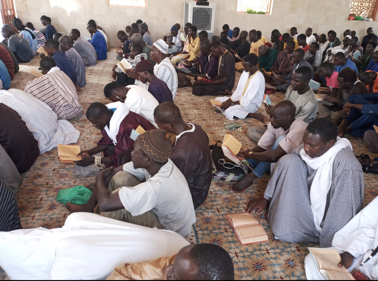 Covid 19 au Sénégal : Plusieurs exemplaires du Saint Coran récités à Massalikoul Jinaan pour implorer la protection d'Allah.