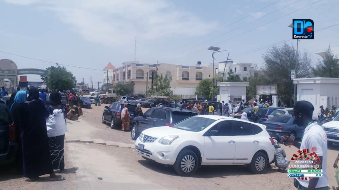 (IMAGES) TOUBA / Quand la mairie de Touba viole les règles de distanciation sociale.