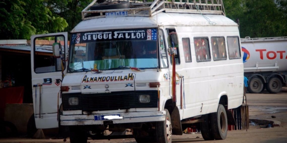 Pour avoir refusé le Yakalé, le vieux de soixante ans se fait casser la tête par un apprenti de car "Ndiaga Ndiaye."