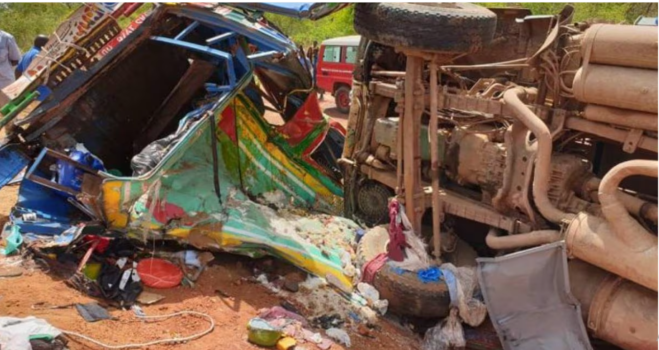 Mali: 15 morts dans la collision entre un car et un camion