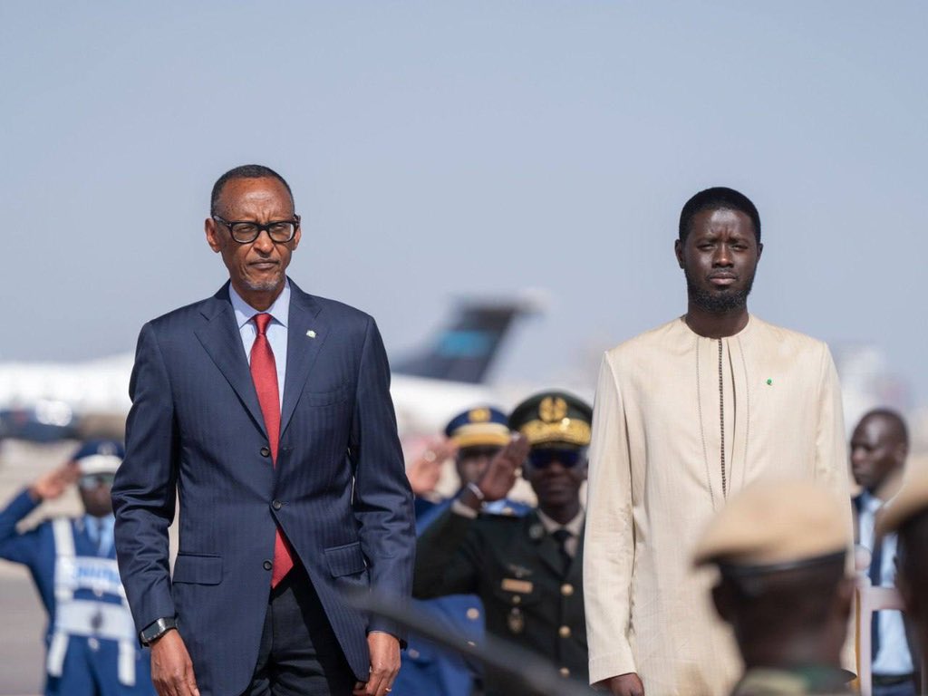 Diplomatie: Le président Paul Kagame accueilli par son homologue Bassirou Diomaye Faye